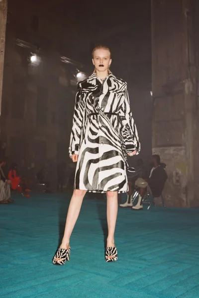 Look 57